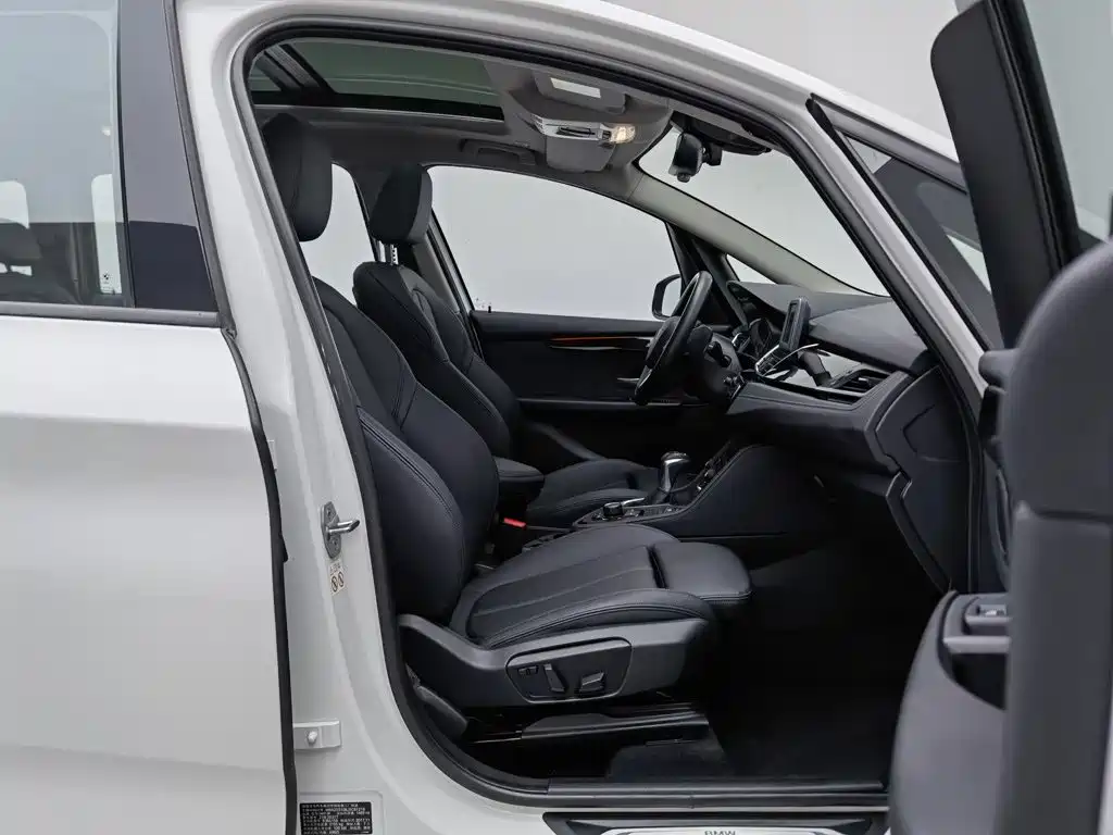 BMW 2 Series Gran Tourer — миниатюра 23
