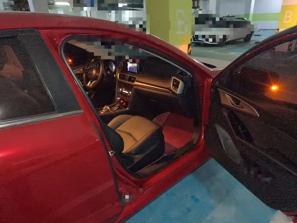 Mazda 3 Axela — миниатюра 18
