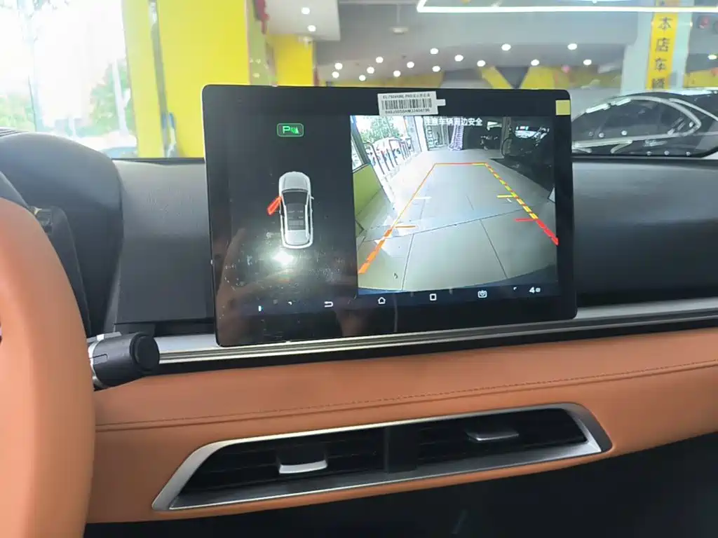 BYD e2 — миниатюра 13