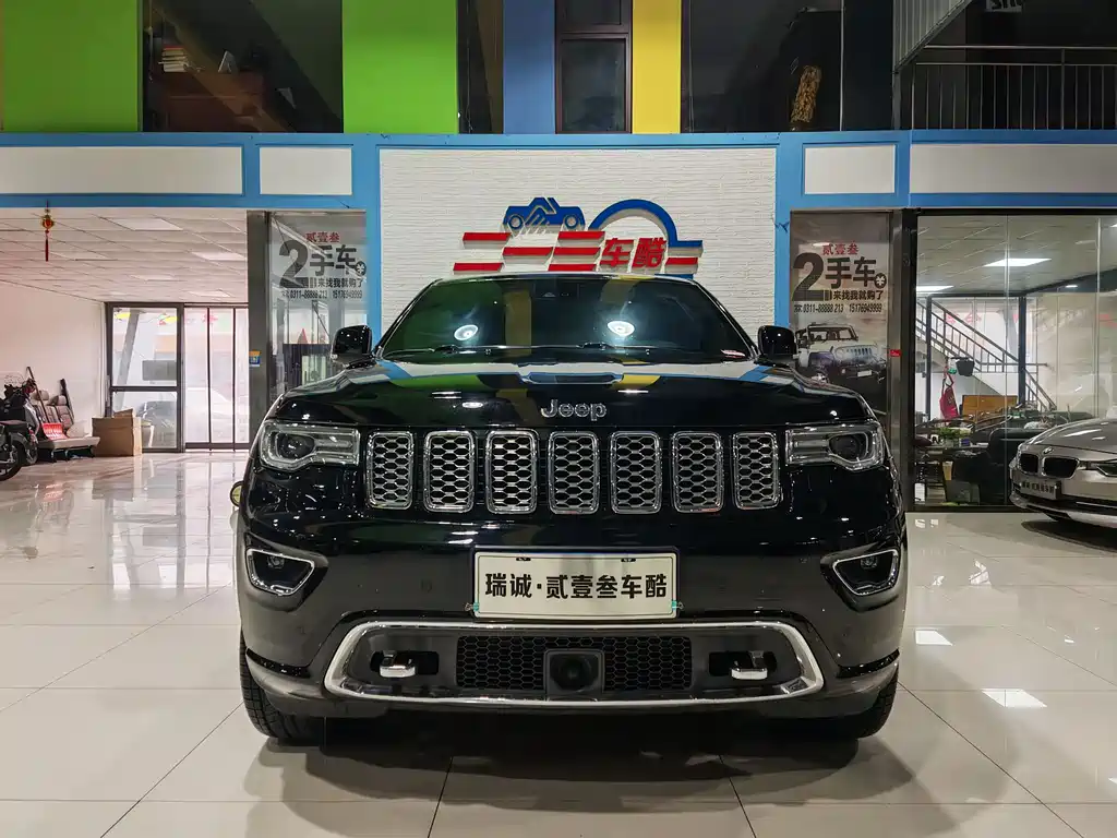 JEEP GRAND CHEROKEE