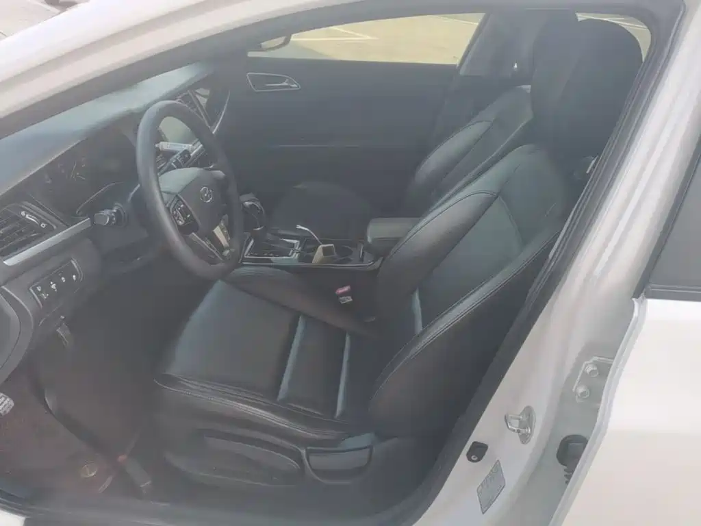 Hyundai Mistra — миниатюра 15
