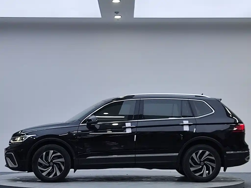Volkswagen Tiguan L L 2023 280TSI AT
