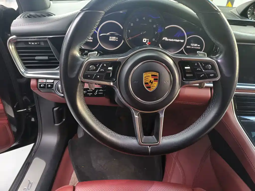 Porsche Panamera — миниатюра 5