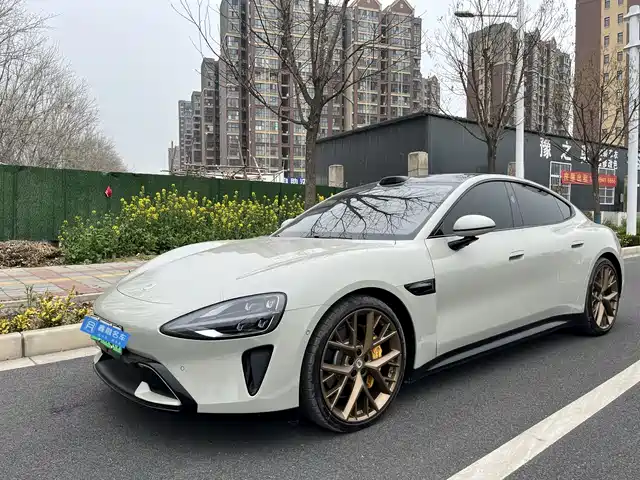 XIAOMI CAR XIAOMI SU7 2025