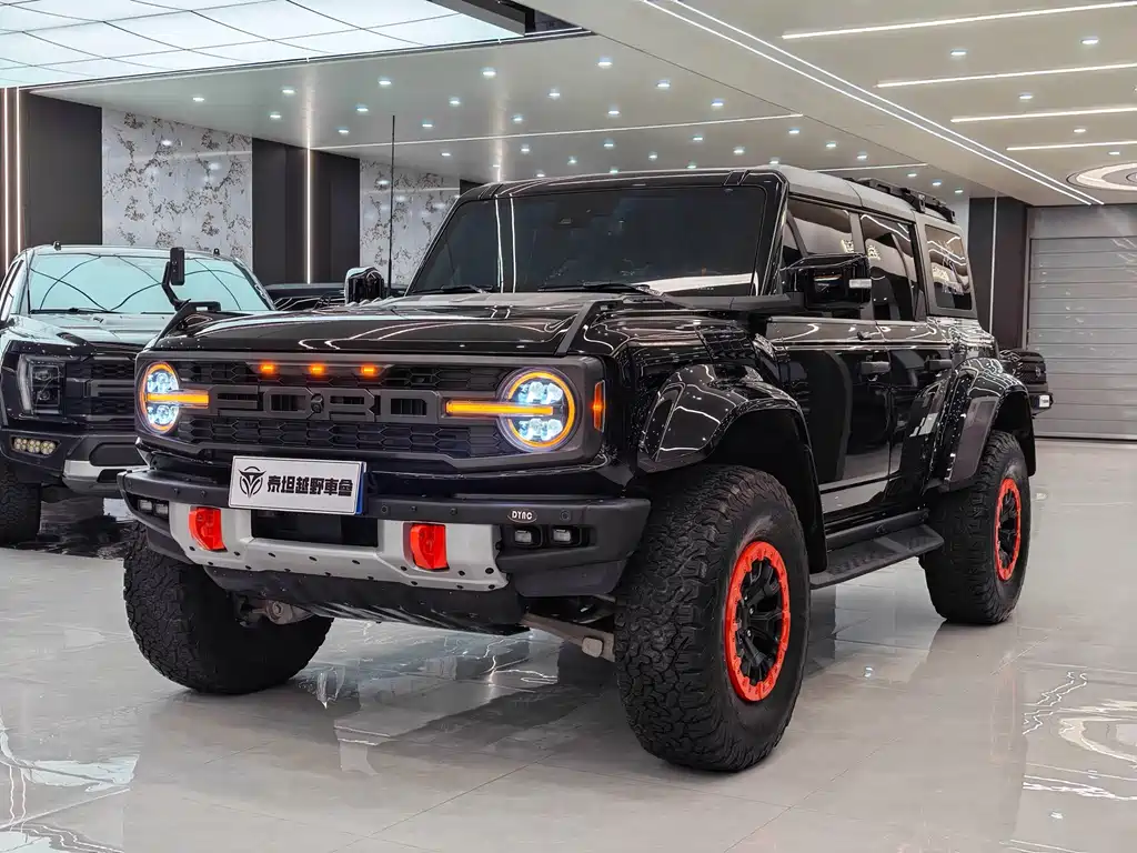 Ford Bronco (Import) — миниатюра 3