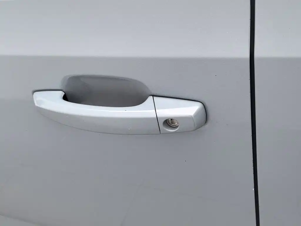 Wuling MINIEV — миниатюра 18