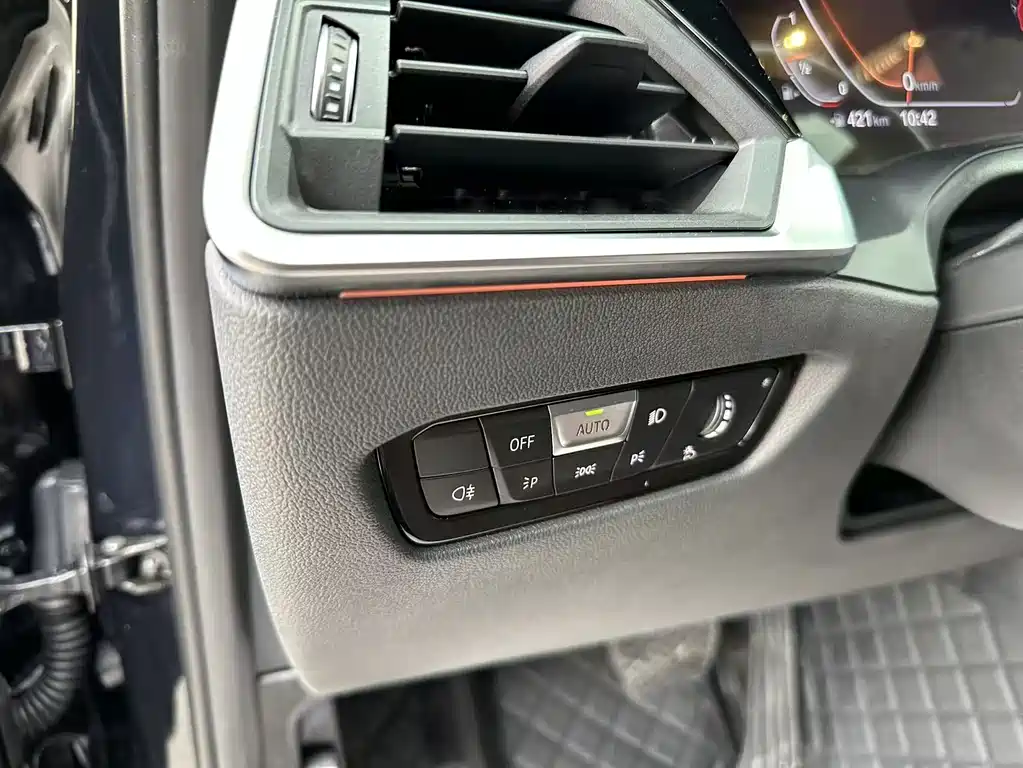 BMW 3 Series — миниатюра 23