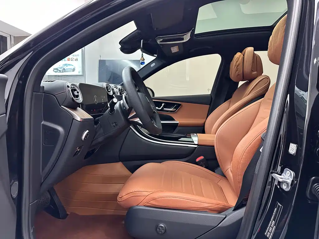 Mercedes-Benz GLC 2023 GLC 300 L 4MATIC 7 мест