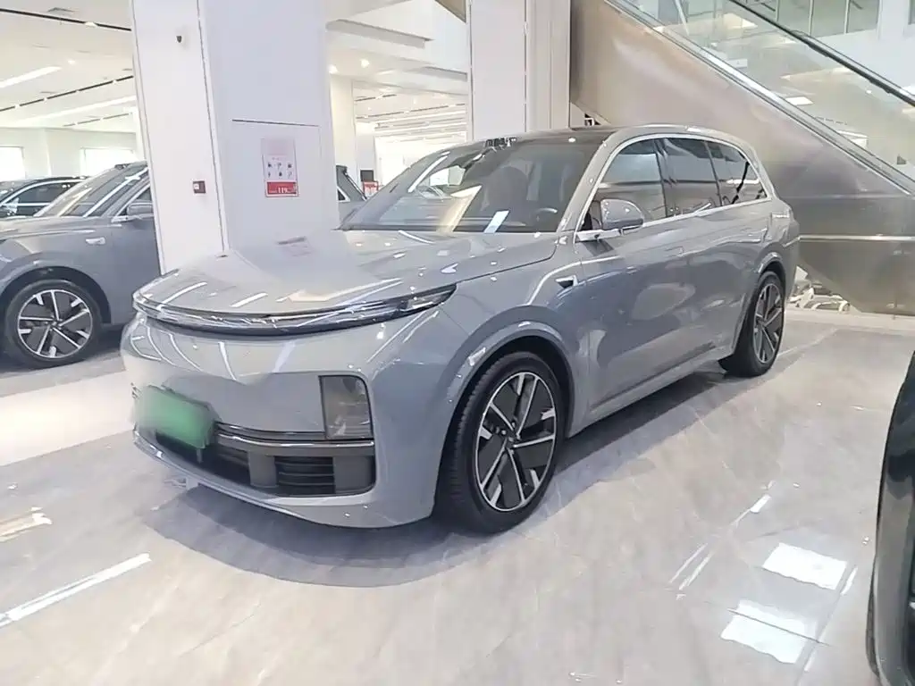 Li Auto L8