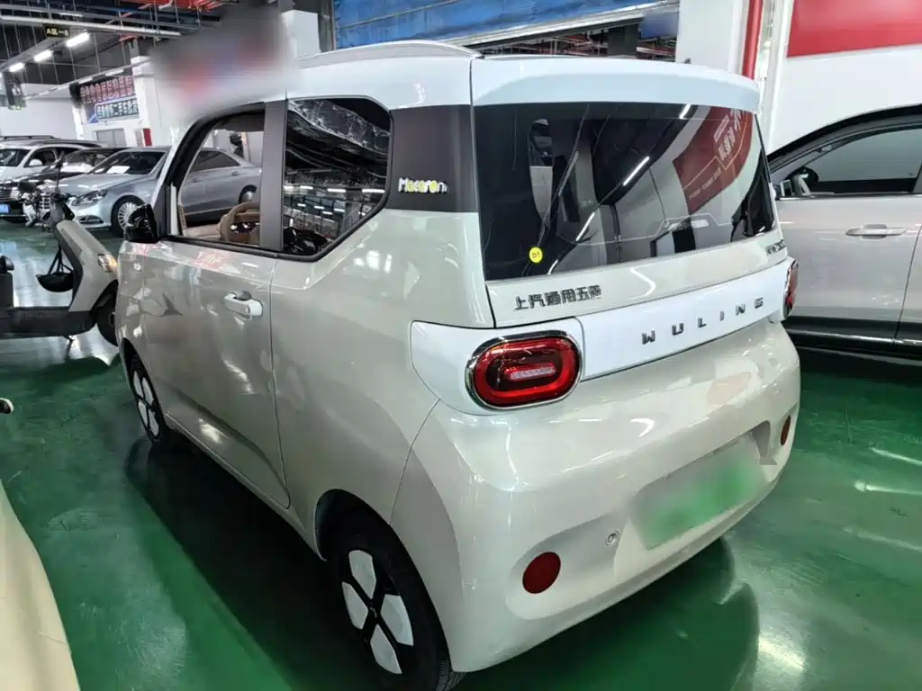 Wuling MINIEV — миниатюра 5