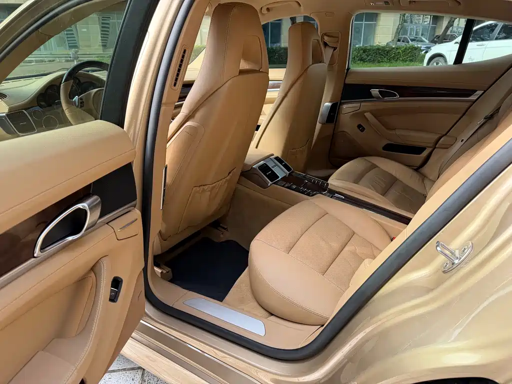Porsche Panamera — миниатюра 6