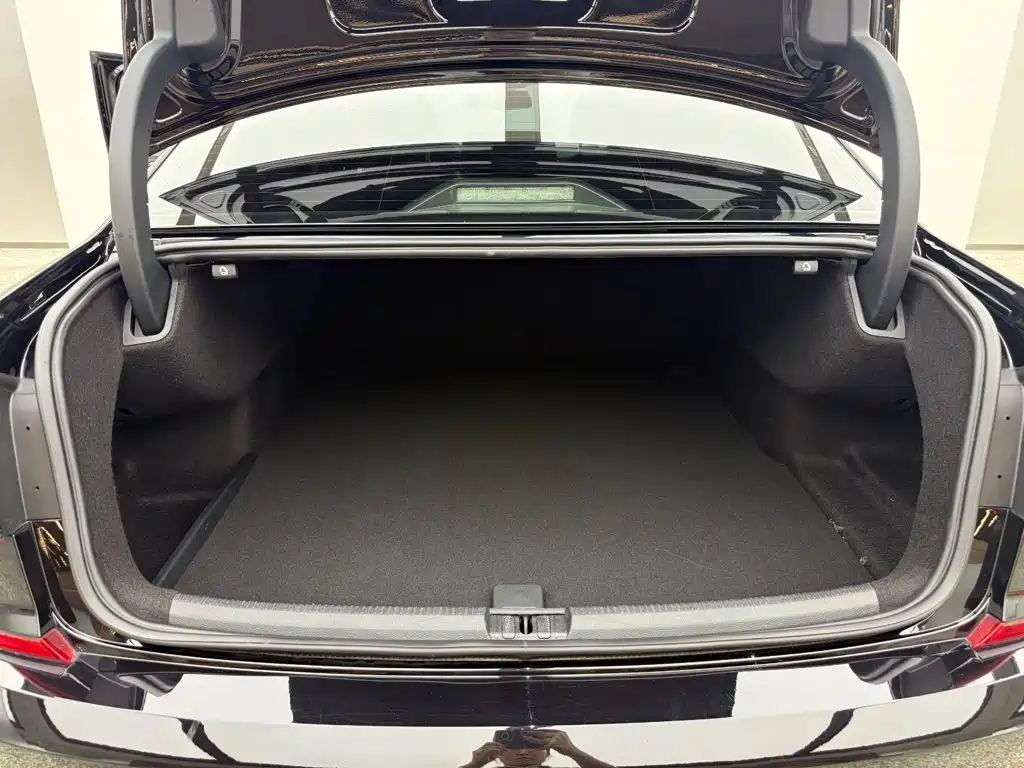 Volkswagen Passat — миниатюра 14