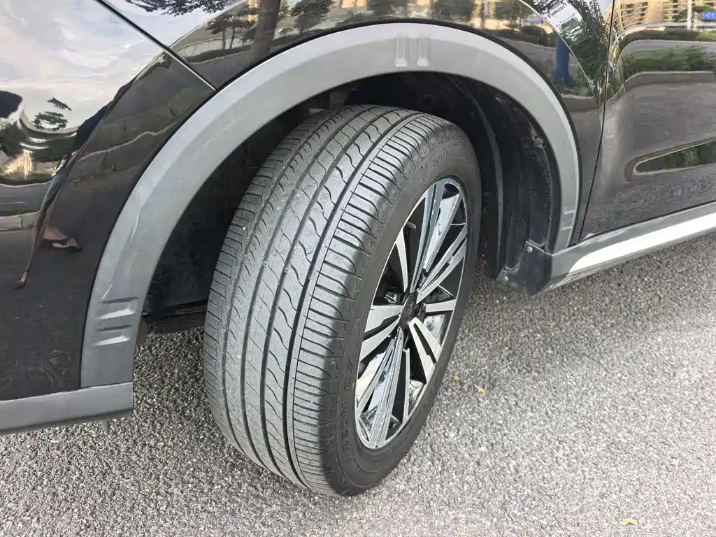 Roewe RX5 — миниатюра 18