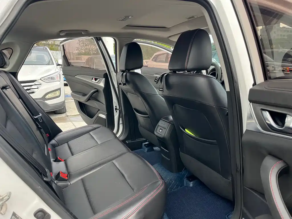 Changan Eado — миниатюра 10
