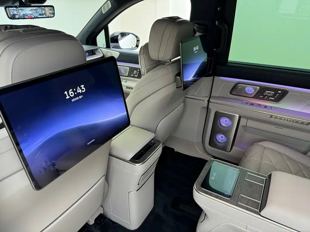 NIO 蔚来ES9 — миниатюра 24