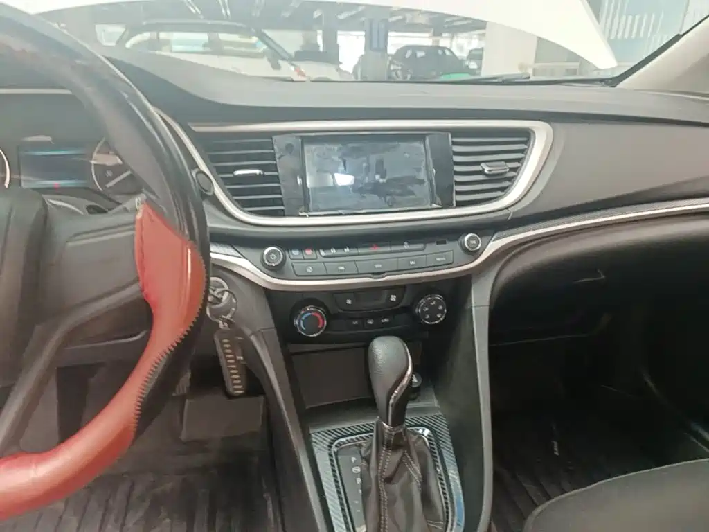 Buick Excelle — миниатюра 13