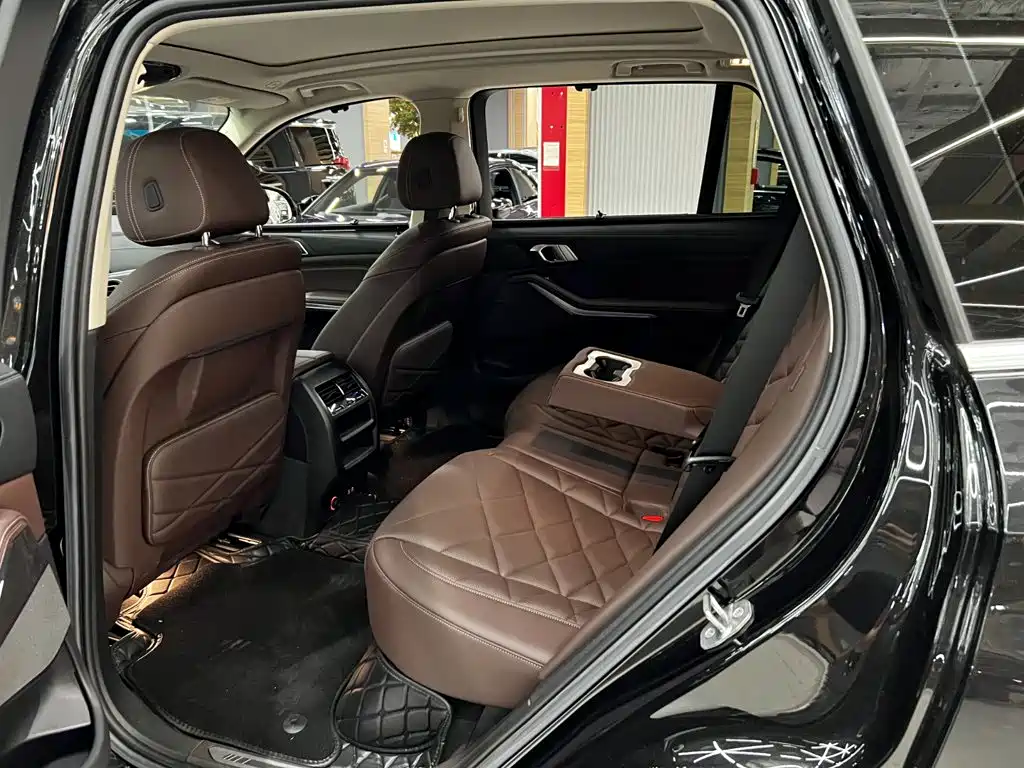 BMW X5 — миниатюра 11