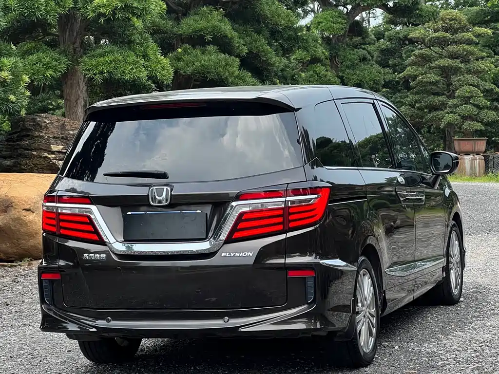 Honda Elysion — миниатюра 5