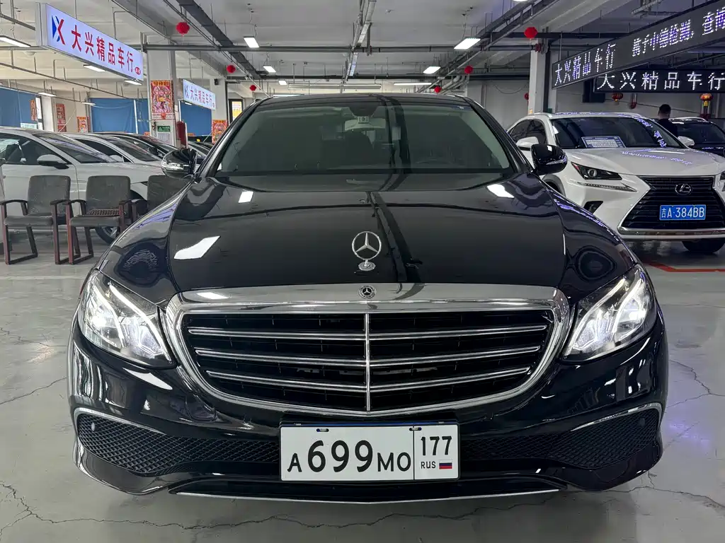 Mercedes-Benz E-Class — миниатюра 2
