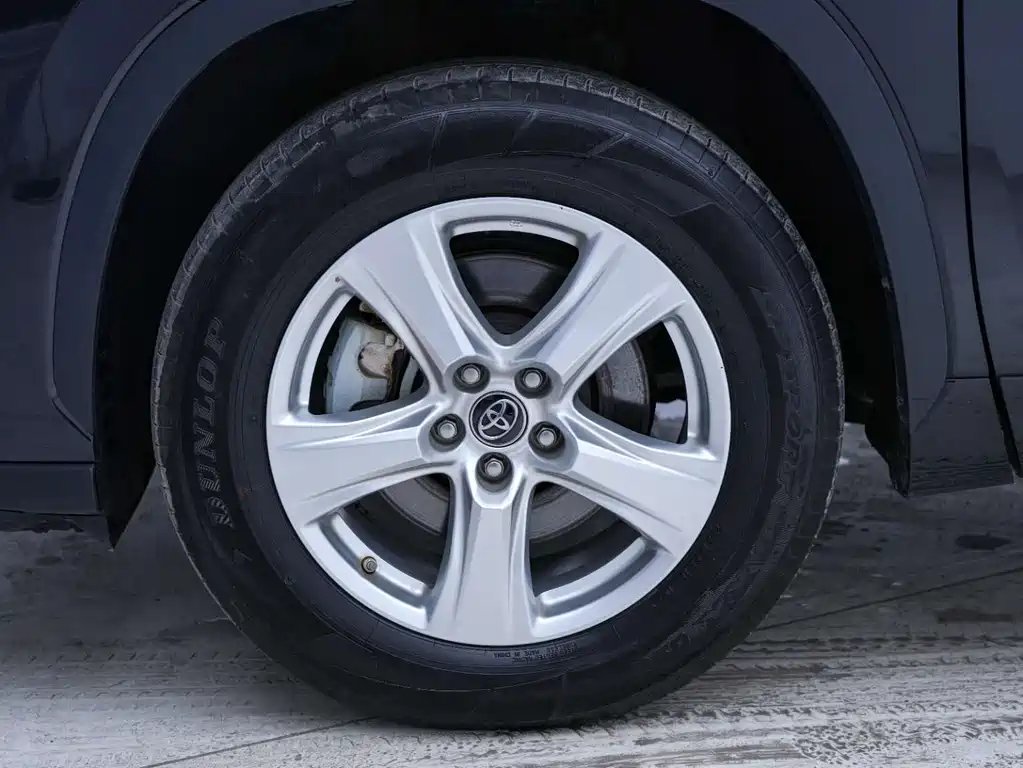 Toyota Highlander 2023 2.5L Elite 7 мест