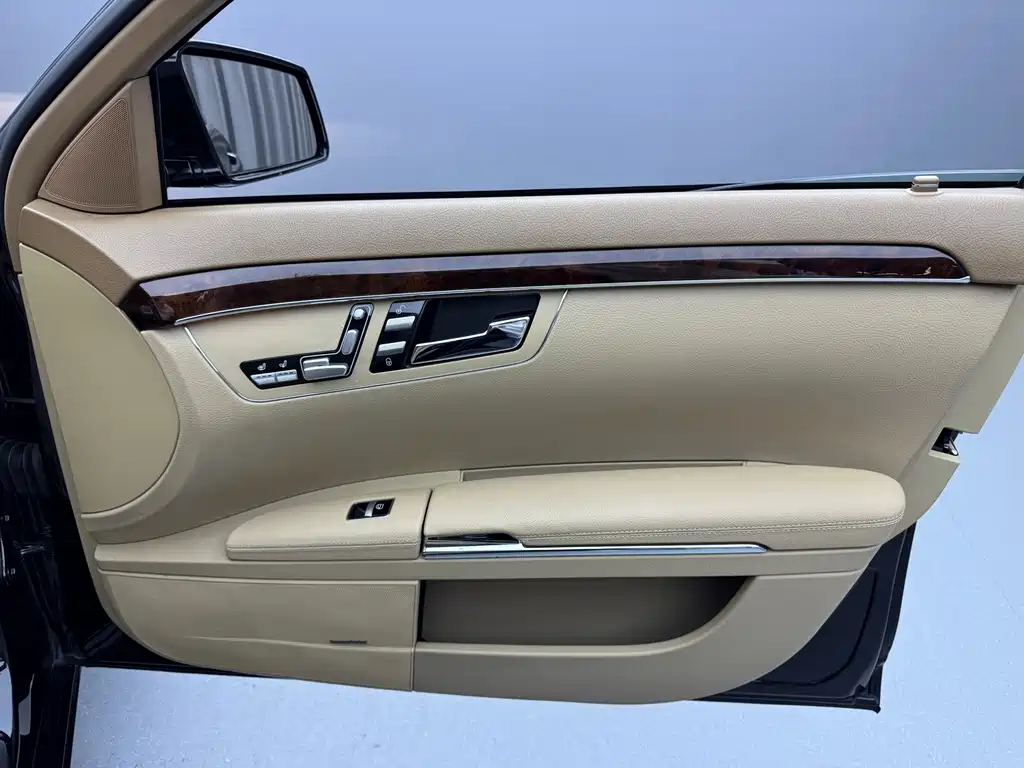 Mercedes-Benz S-Class — миниатюра 15