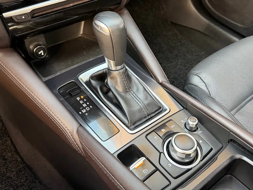 Mazda 6 Atenza 2018 2.5L Blue Sky Sport Edition China V