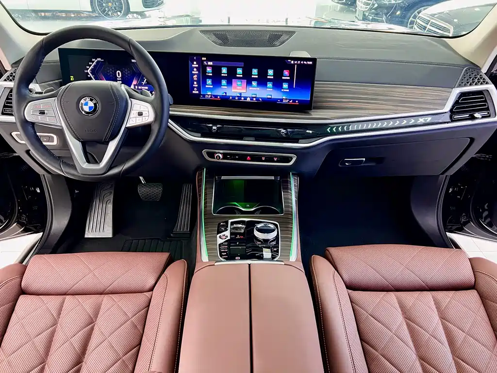 BMW X7 — миниатюра 9