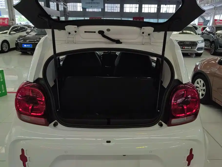 Roewe Clever — миниатюра 4