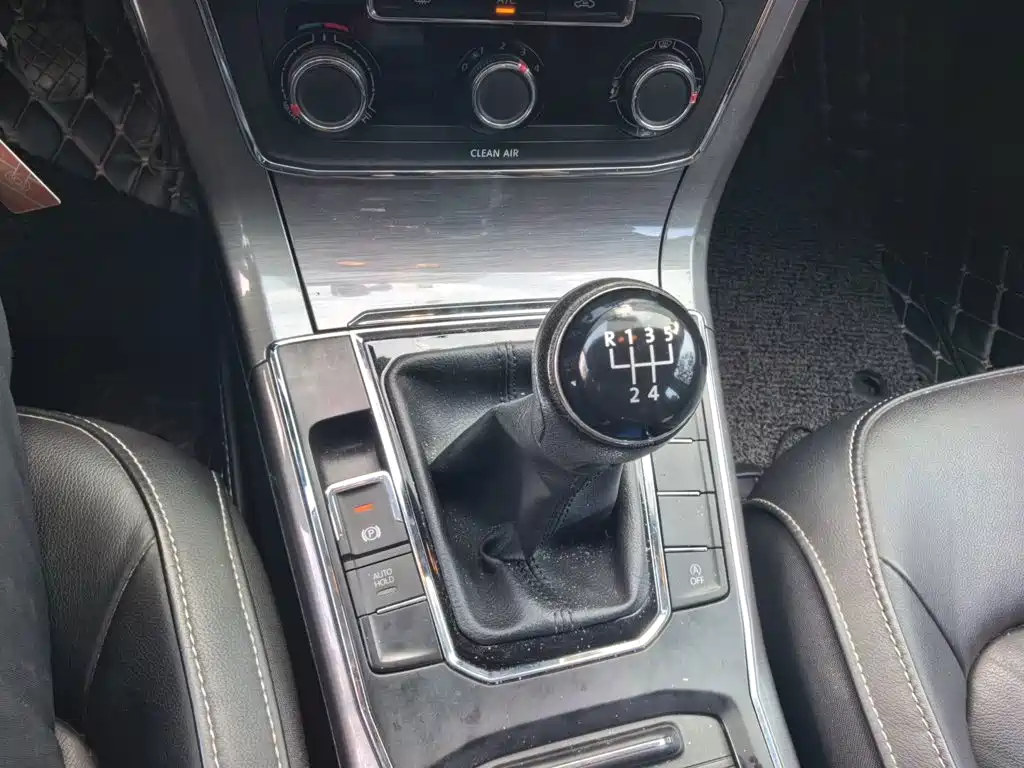 Volkswagen Passat — миниатюра 7
