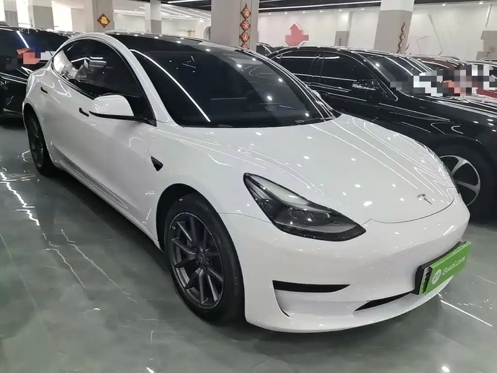 Tesla Model 3 — миниатюра 4