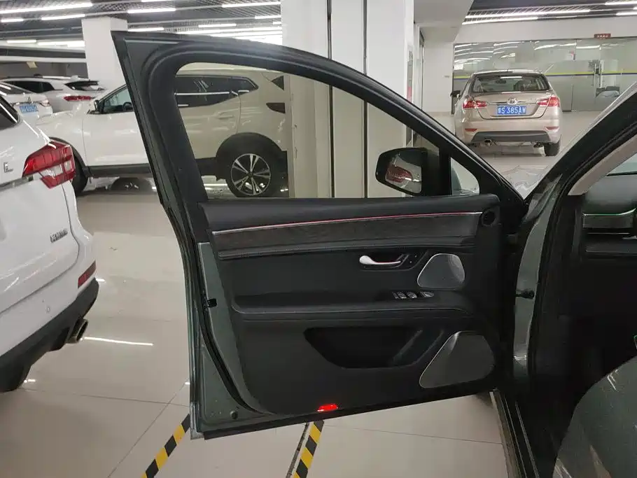 AITO Wenjie AITO M5 — миниатюра 7