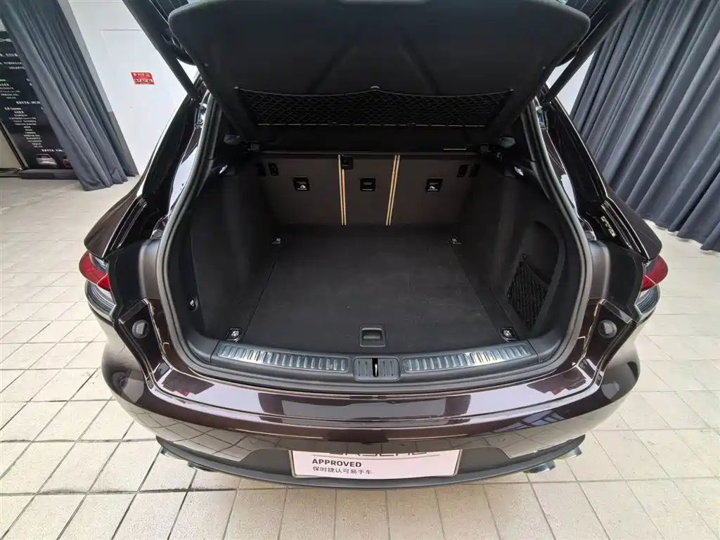 Porsche Macan — миниатюра 17