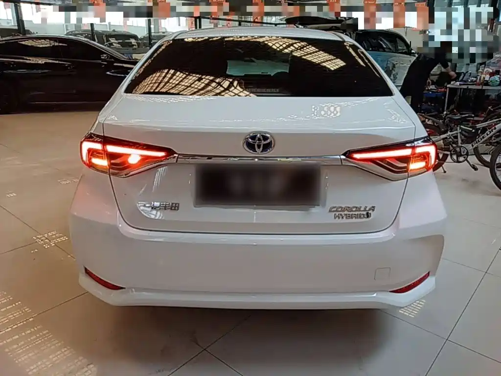 Toyota Corolla — миниатюра 6