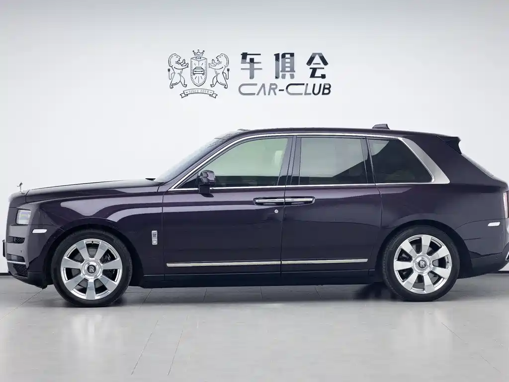 Rolls-Royce Cullinan 2018 мест