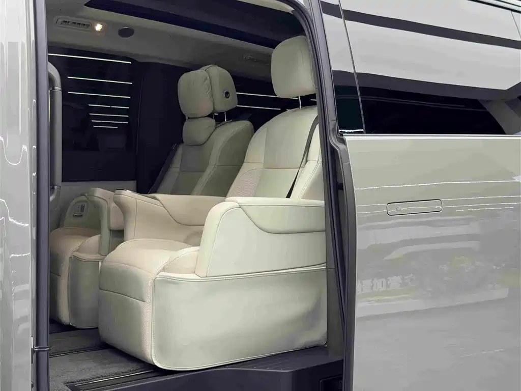 Li Auto Li MEGA — миниатюра 9
