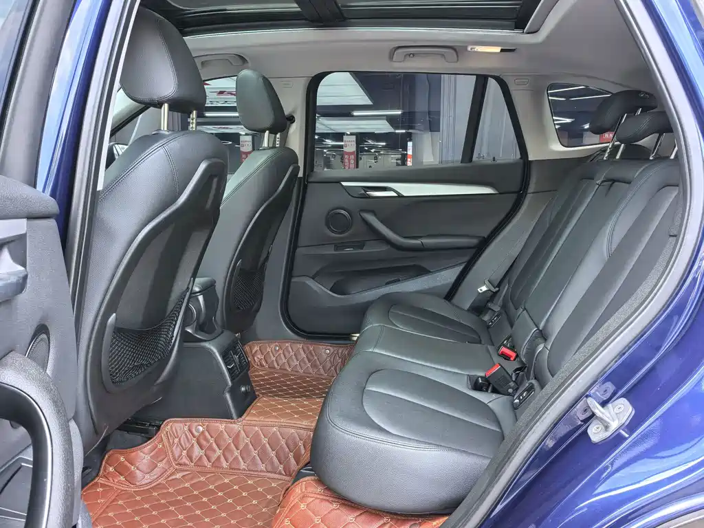 BMW X1 — миниатюра 11