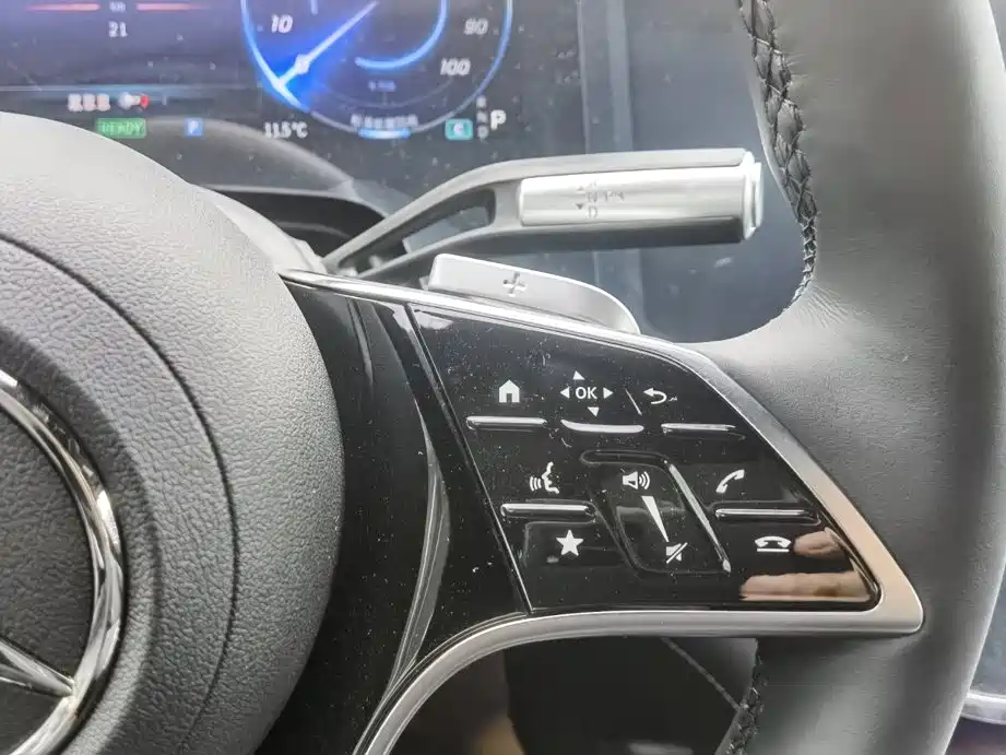 Mercedes-Benz EQS — миниатюра 22