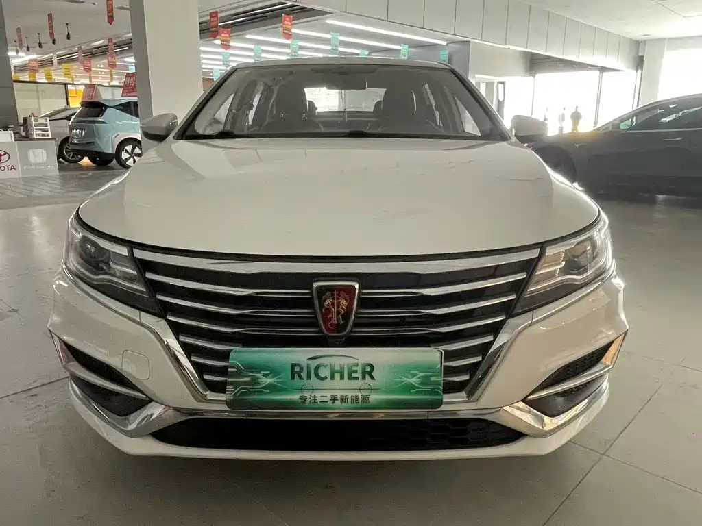Roewe i6 New Energy — миниатюра 2