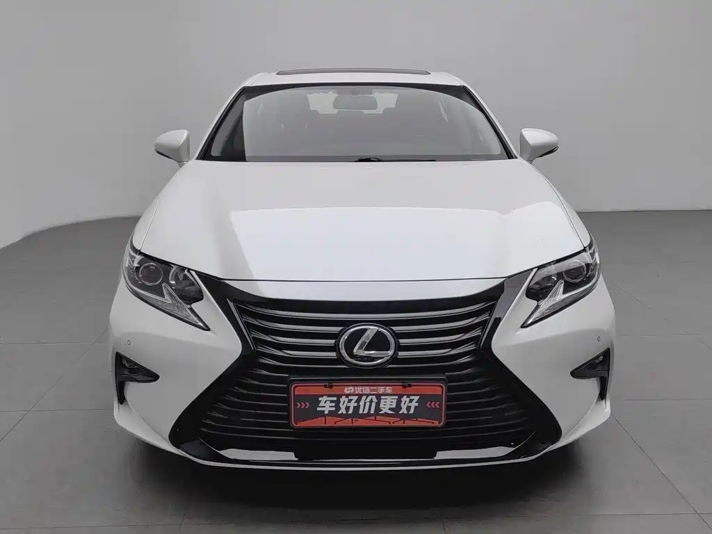 Lexus ES — миниатюра 3