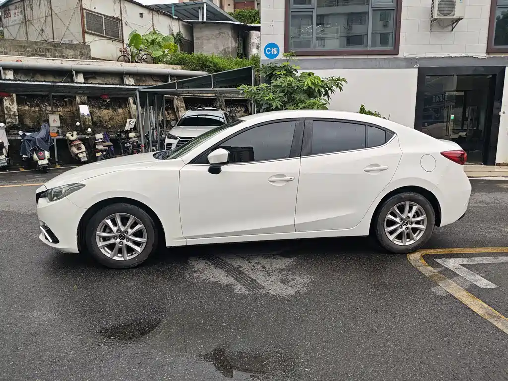 Mazda 3 Axela — миниатюра 3