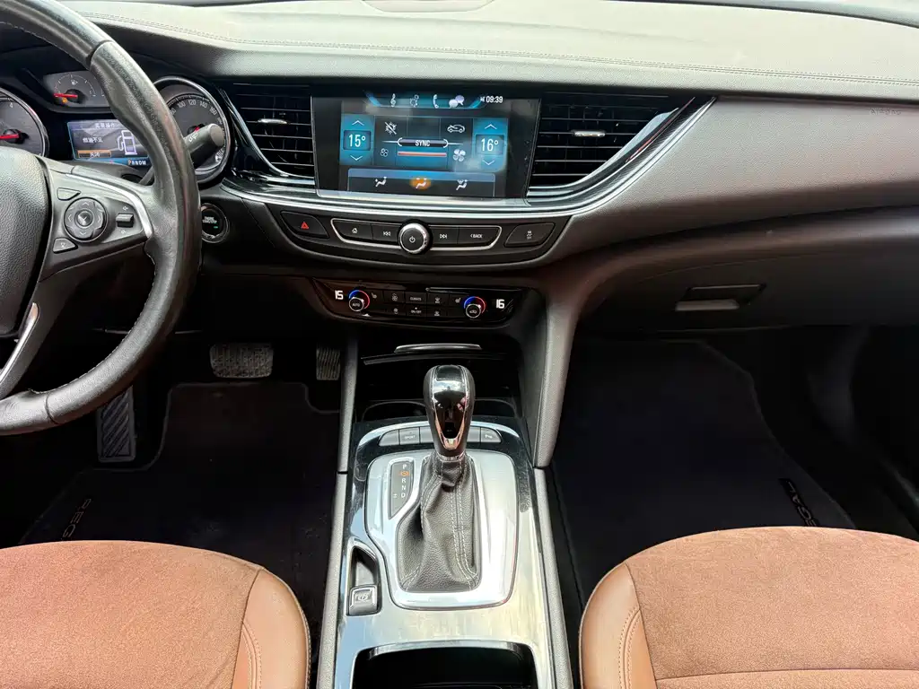 Buick Regal — миниатюра 11