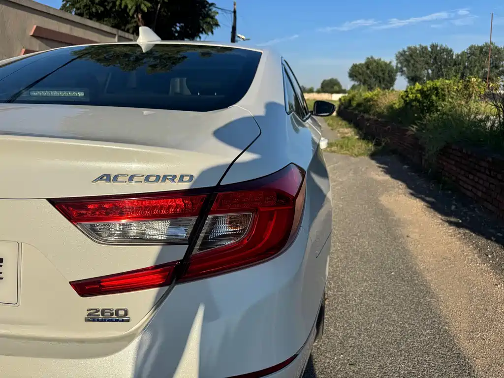 Honda Accord — миниатюра 27