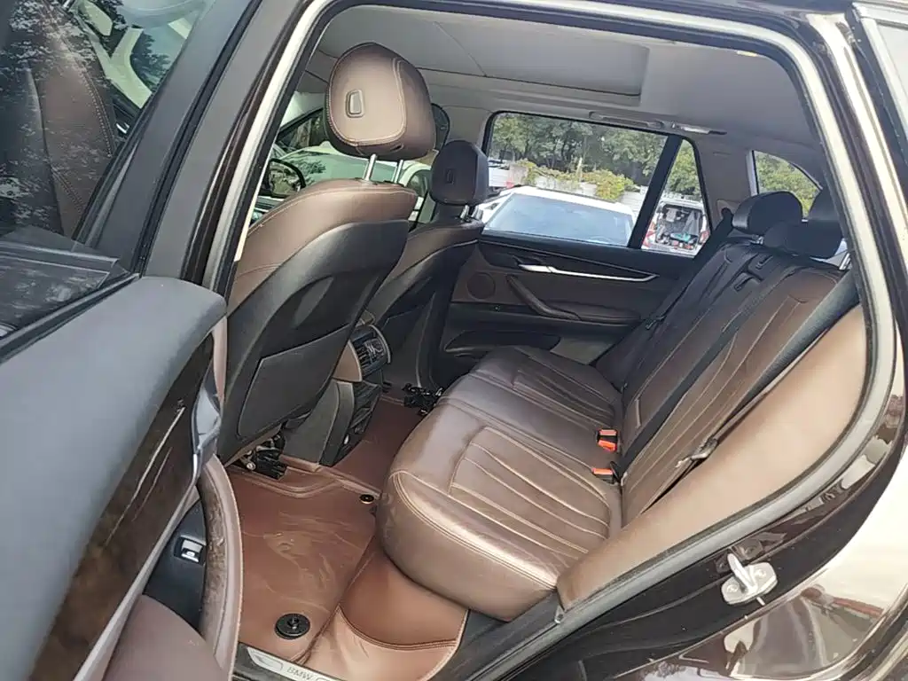 BMW X5 (Import) — миниатюра 17