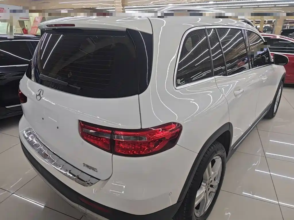 Mercedes-Benz GLB — миниатюра 7