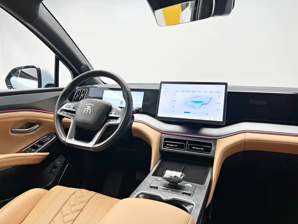 BYD L DM-i — миниатюра 24