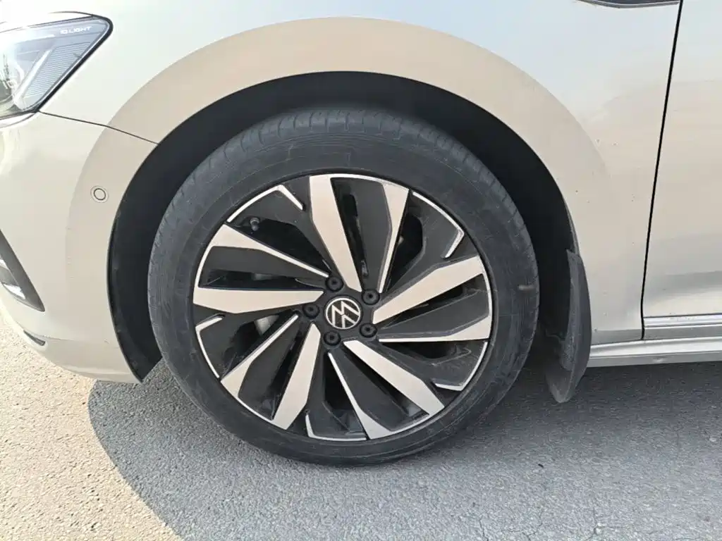 Volkswagen Passat — миниатюра 23