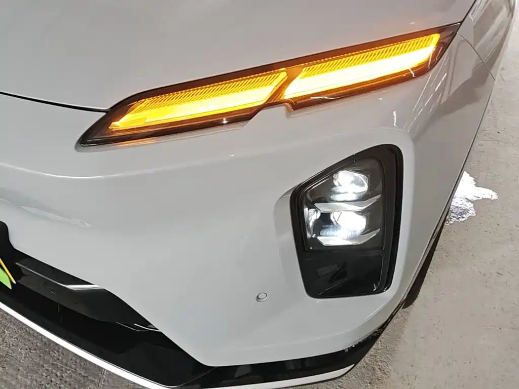 NIO EC6 — миниатюра 24