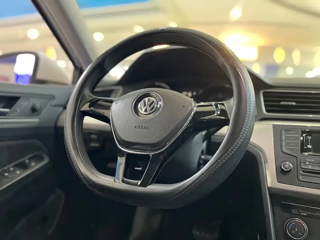 Volkswagen Lamando — миниатюра 9