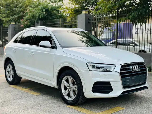 AUDI Q3 2018