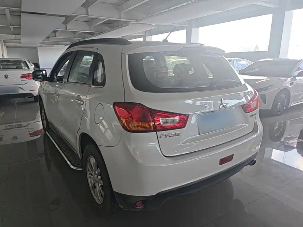 Mitsubishi ASX — миниатюра 5